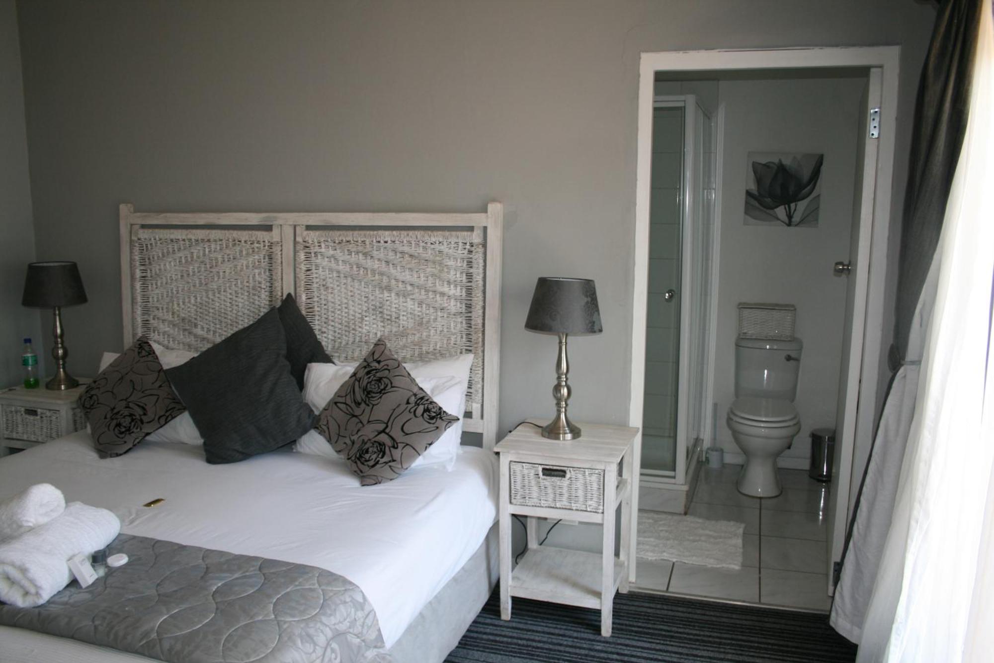 Indigo Moon Guesthouse Lichtenburg Quarto foto